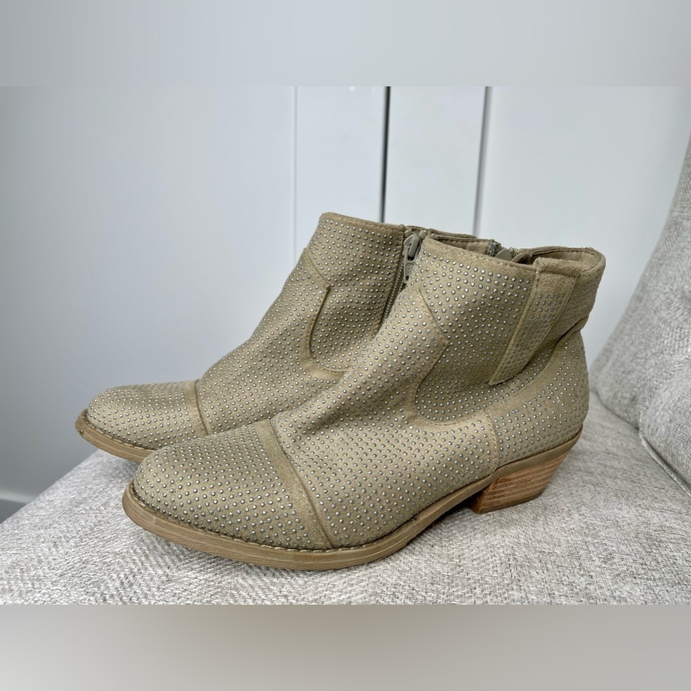 Report Boots Dixie Studded Casual Ankle Bootie Low Block Heel Womens Size 7.5